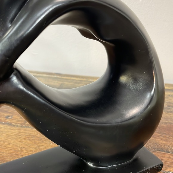 Woman figurine heavy stone piece - likely soapstone - Picture 13 of 15